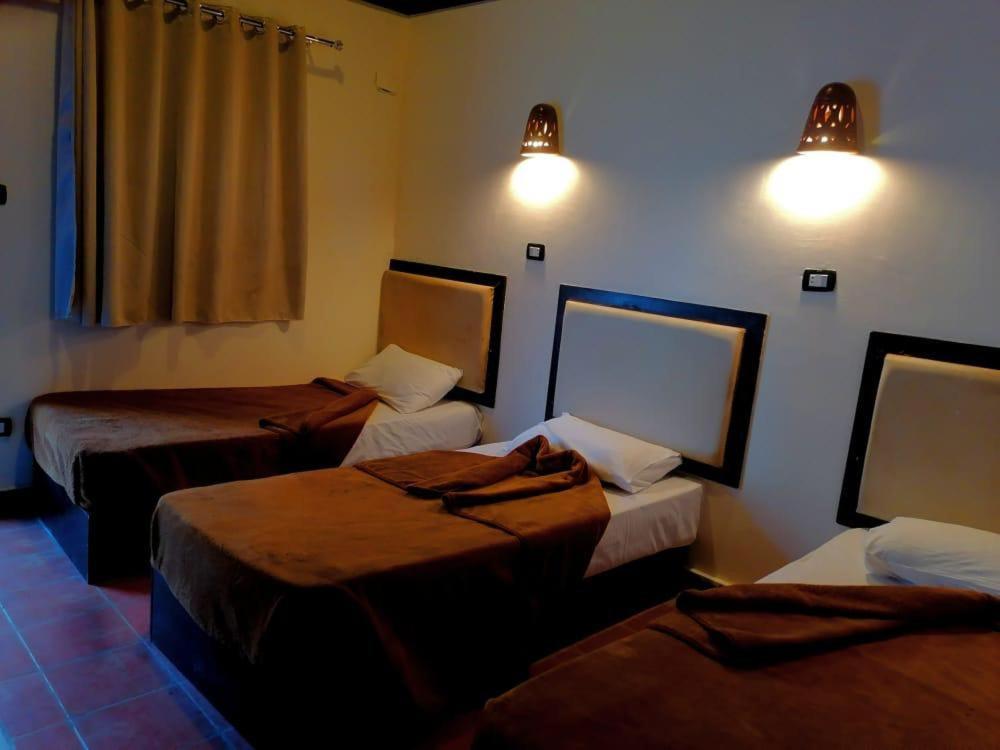 דהב Black Prince Hotel מראה חיצוני תמונה