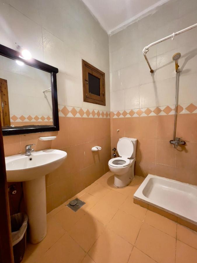 דהב Black Prince Hotel מראה חיצוני תמונה